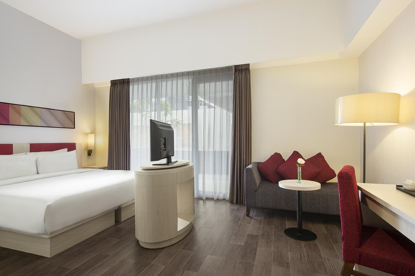 Hotel Santika Pekalongan Exteriör bild