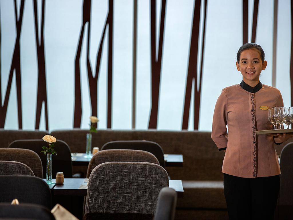 Hotel Santika Pekalongan Exteriör bild