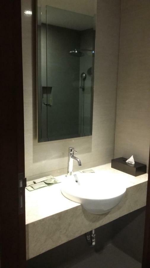 Hotel Santika Pekalongan Exteriör bild